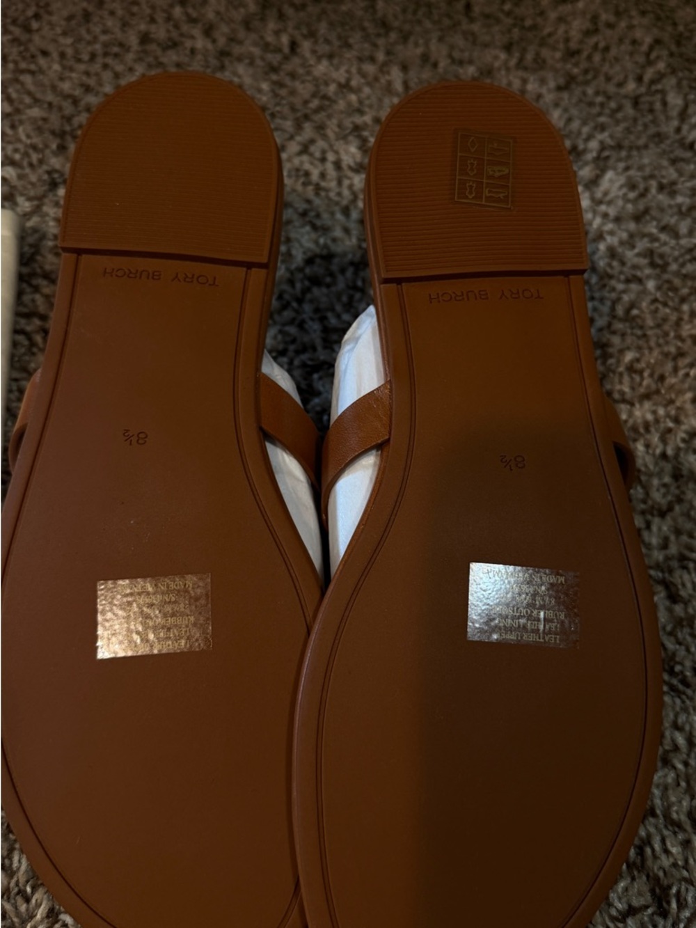 Tory Burch Leather Sandals in Cognac with Gold Medallion 8.5 - Brand New! - Picture 2 of 3